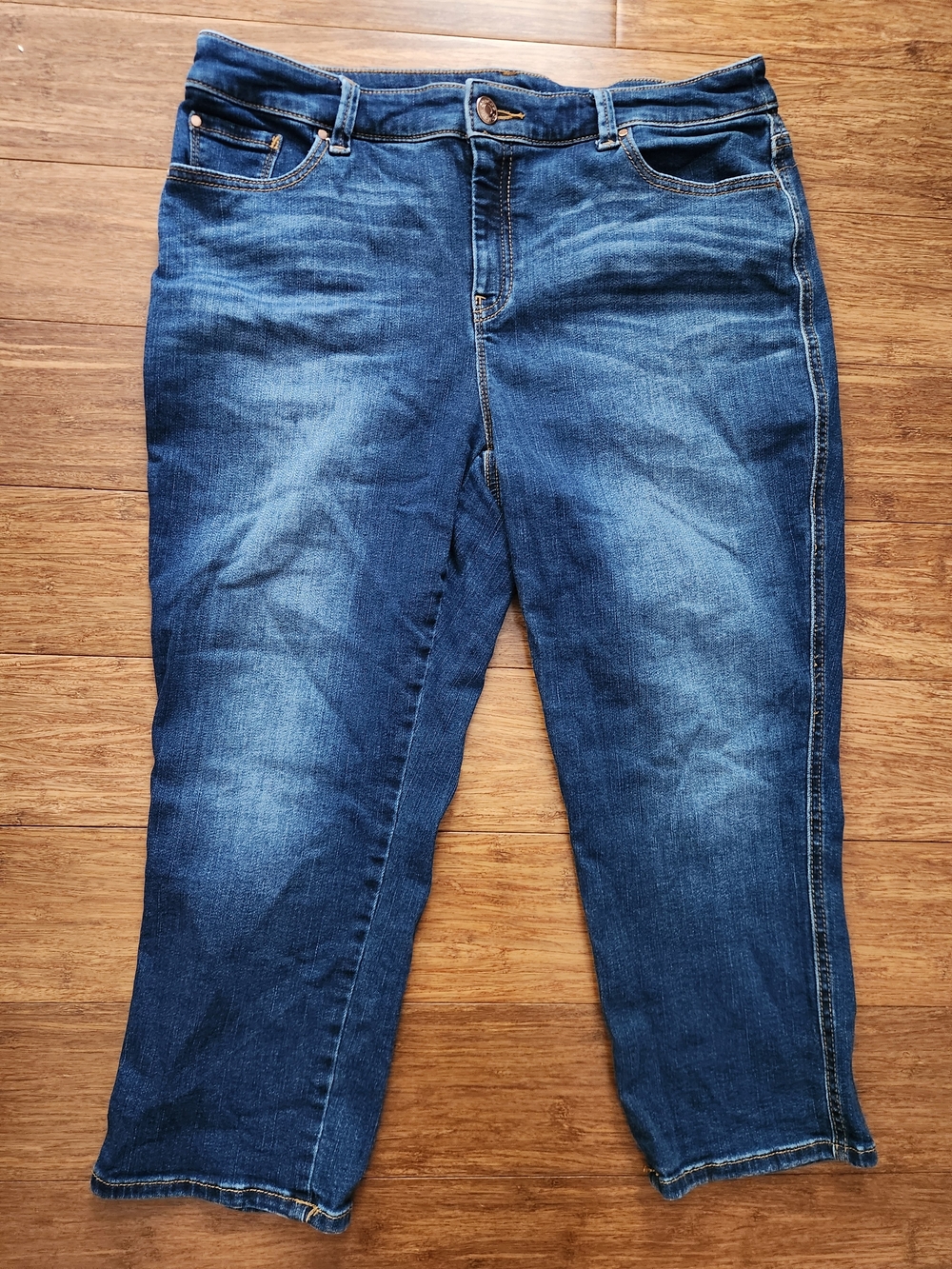 Chico's Women's Dark Wash Platinum Crop Cropped Jeans Size 1.5 Petite (10P)